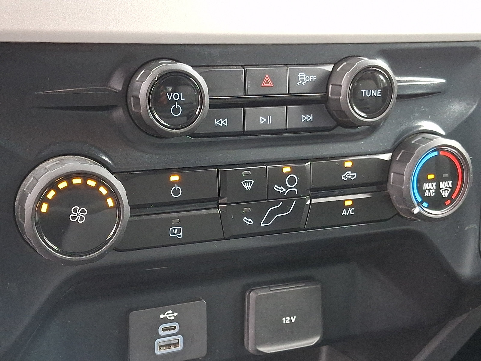Certified 2025 Ford F250 XLT AWD/4WD image 16