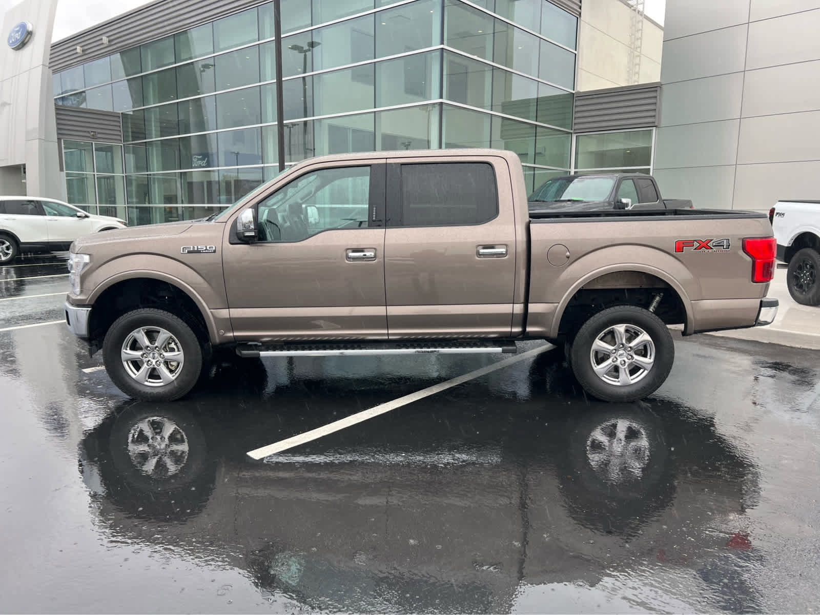 Certified 2018 Ford F150 Lariat w/ Equipment Group 502A Luxury image 3