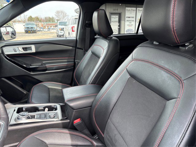 Certified 2023 Ford Explorer ST-Line w/ Class IV Trailer Tow Package image 8