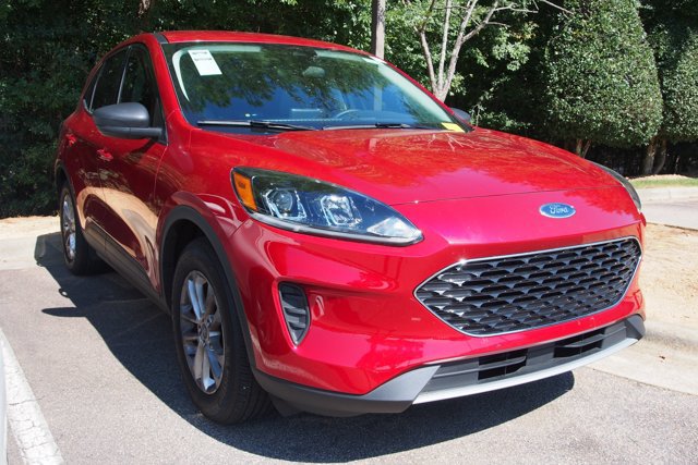 Certified 2022 Ford Escape SE w/ Convenience Package FWD image 2