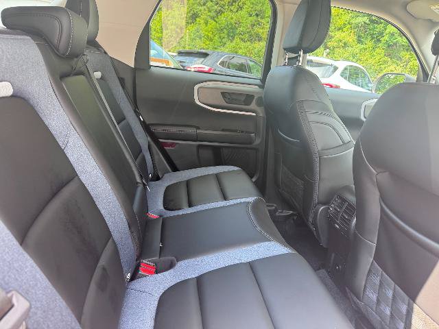 Certified 2025 Ford Bronco Sport Outer Banks w/ Outer Banks Tech Package+ AWD/4WD image 12