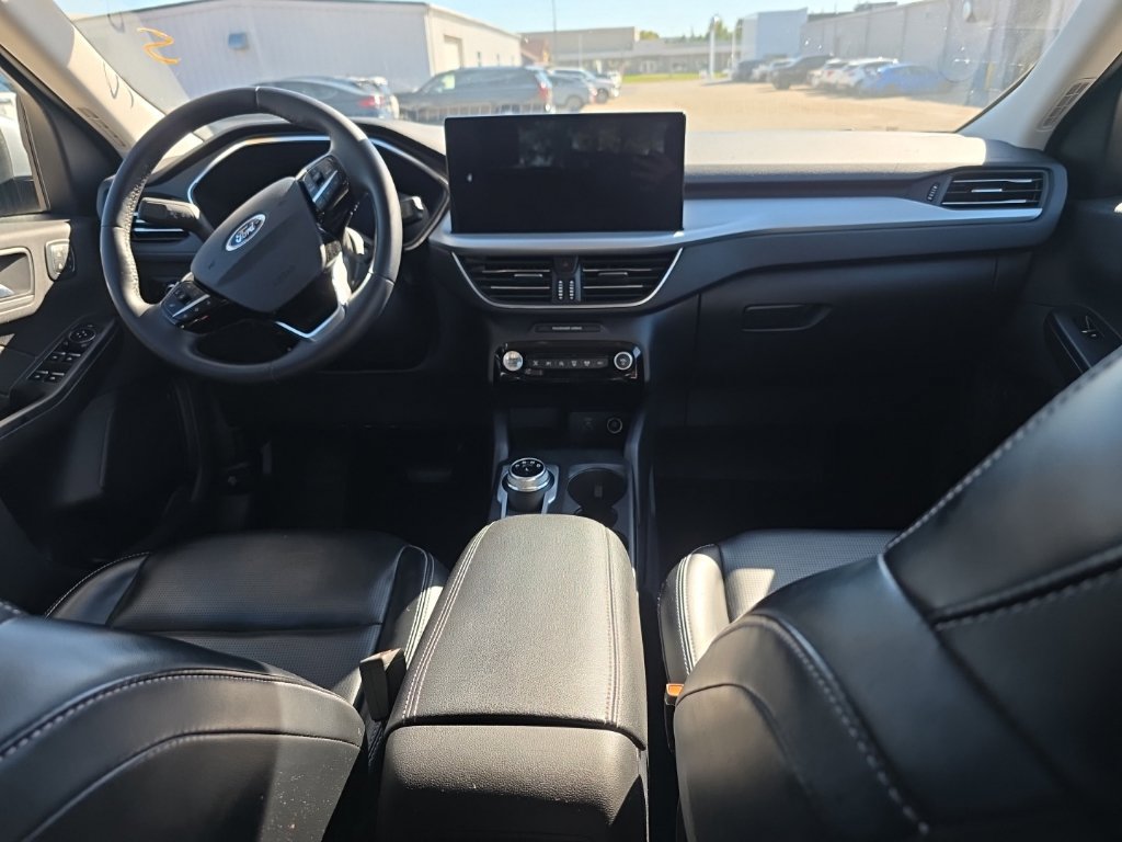 Certified 2023 Ford Escape Platinum AWD/4WD image 6