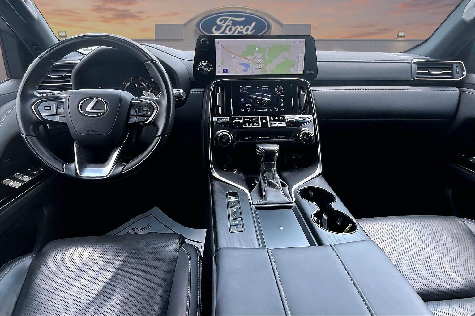 Used 2024 Lexus LX 600 4WD w/ Appearance Package image 16