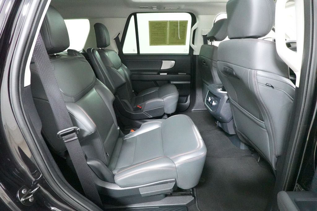Certified 2025 Ford Expedition Active AWD/4WD image 33
