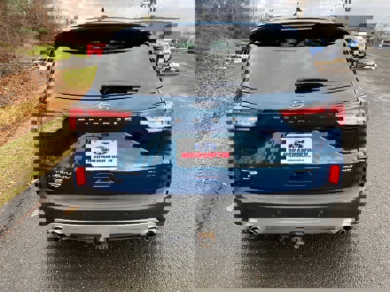 Certified 2020 Ford Escape Titanium w/ Titanium Premium Package 2.0 image 4