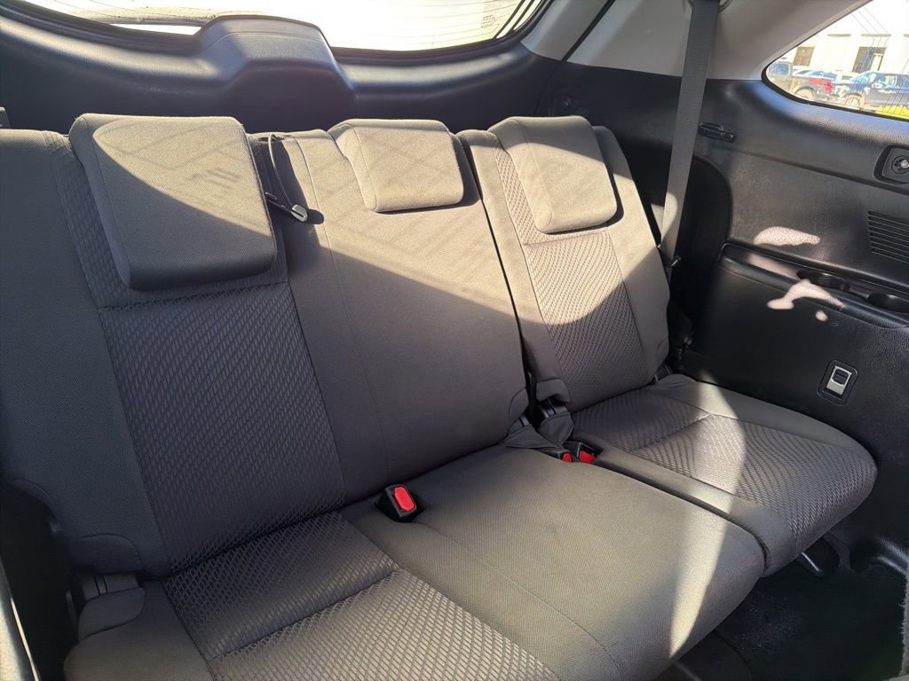 Used 2019 Toyota Highlander LE image 21