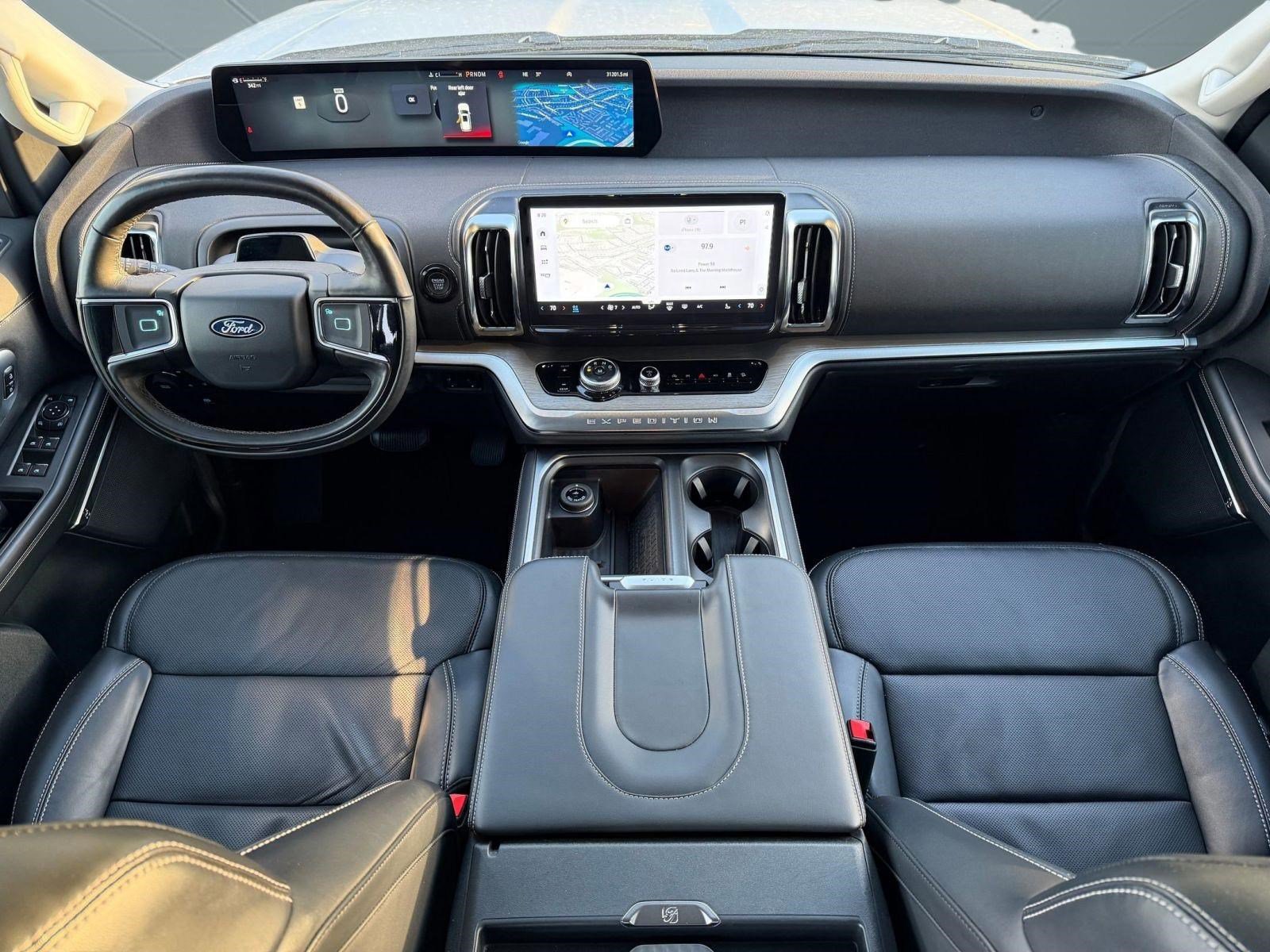 Certified 2025 Ford Expedition Platinum image 14