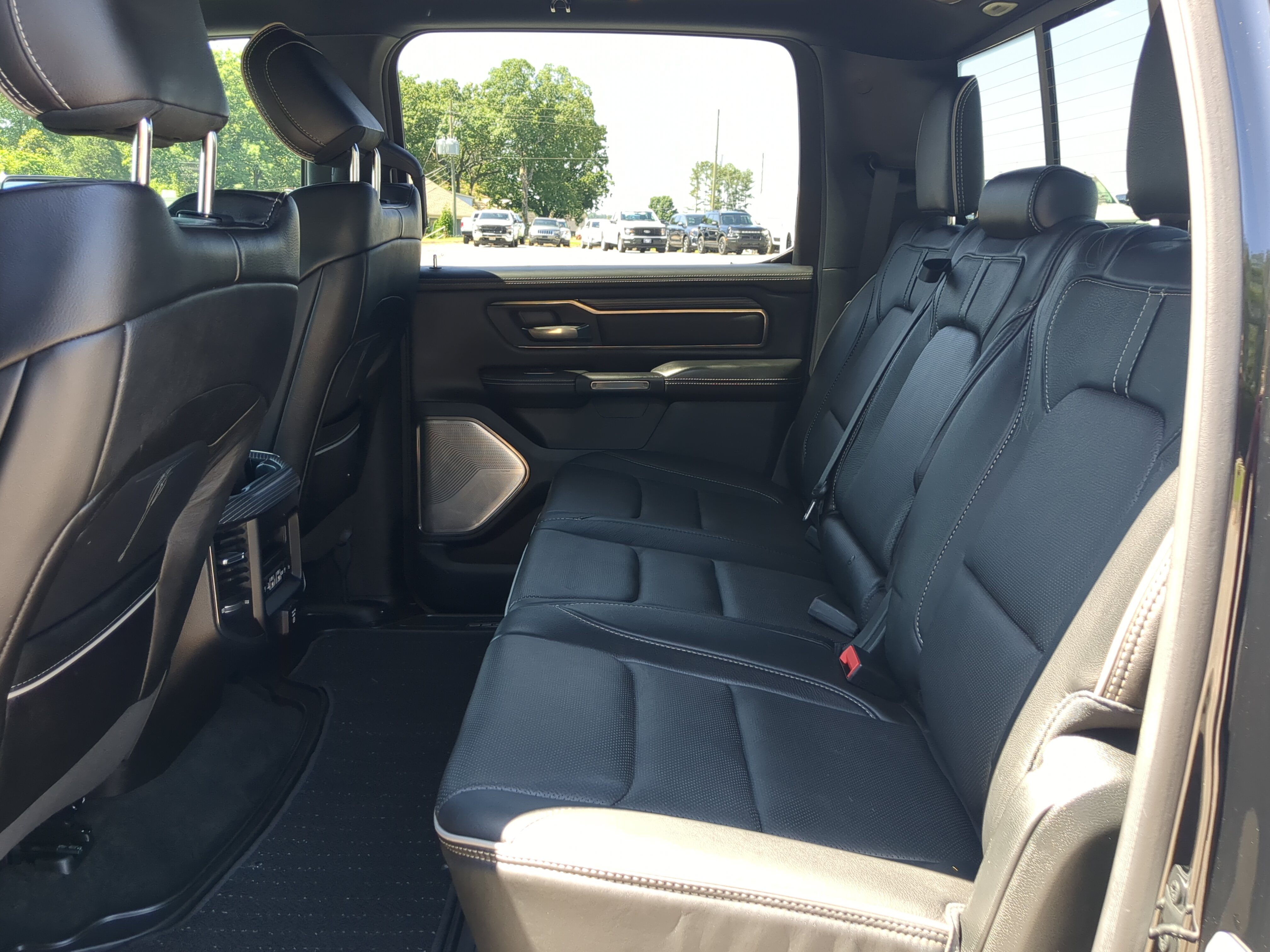 Used 2020 RAM 1500 Limited RWD image 12
