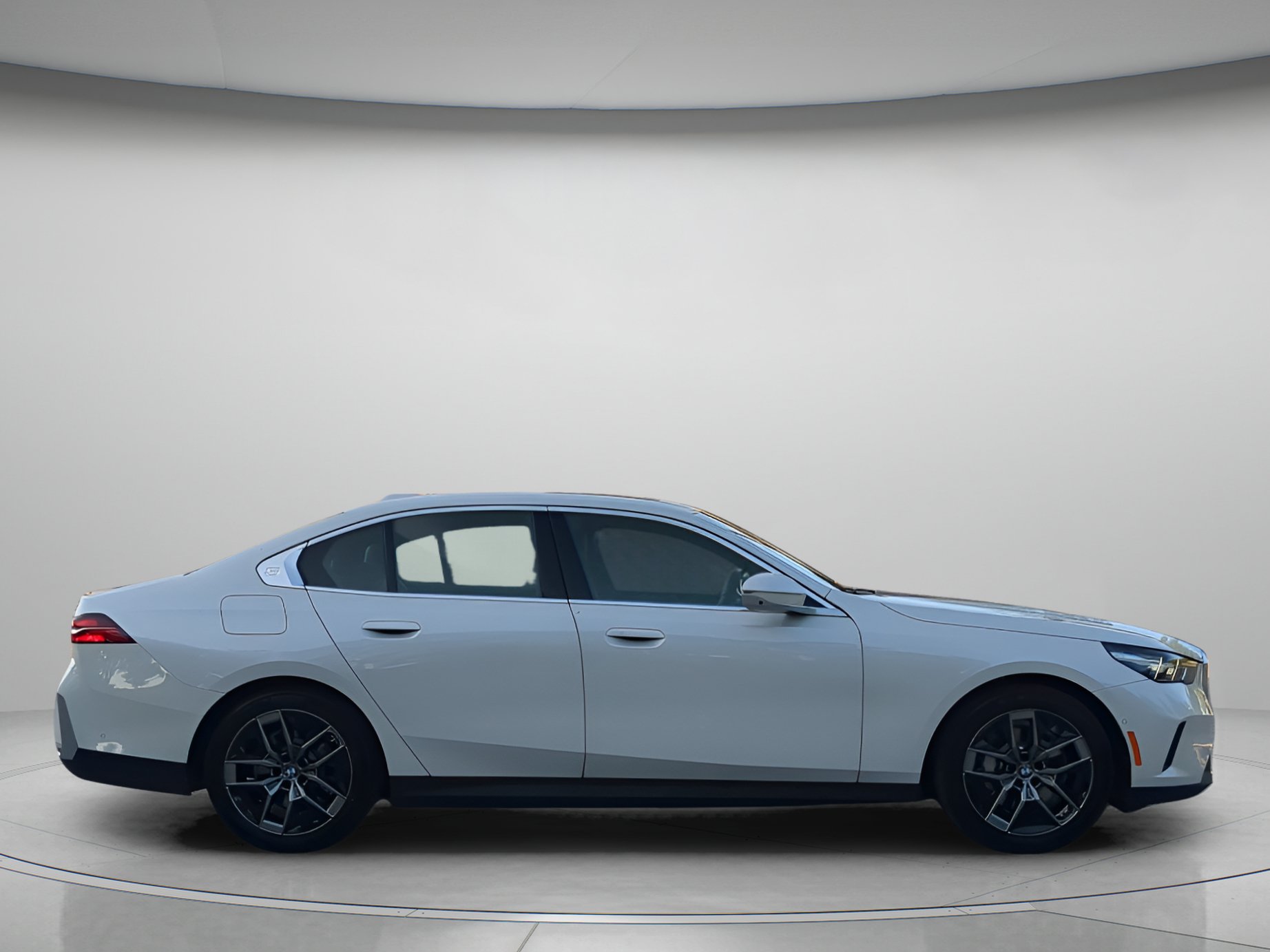 Used 2026 BMW 530i RWD image 39