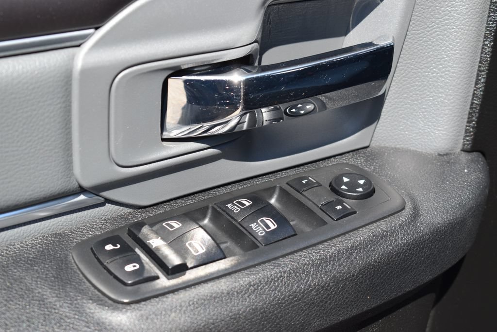 Used 2021 RAM 1500 Classic SLT AWD/4WD image 27