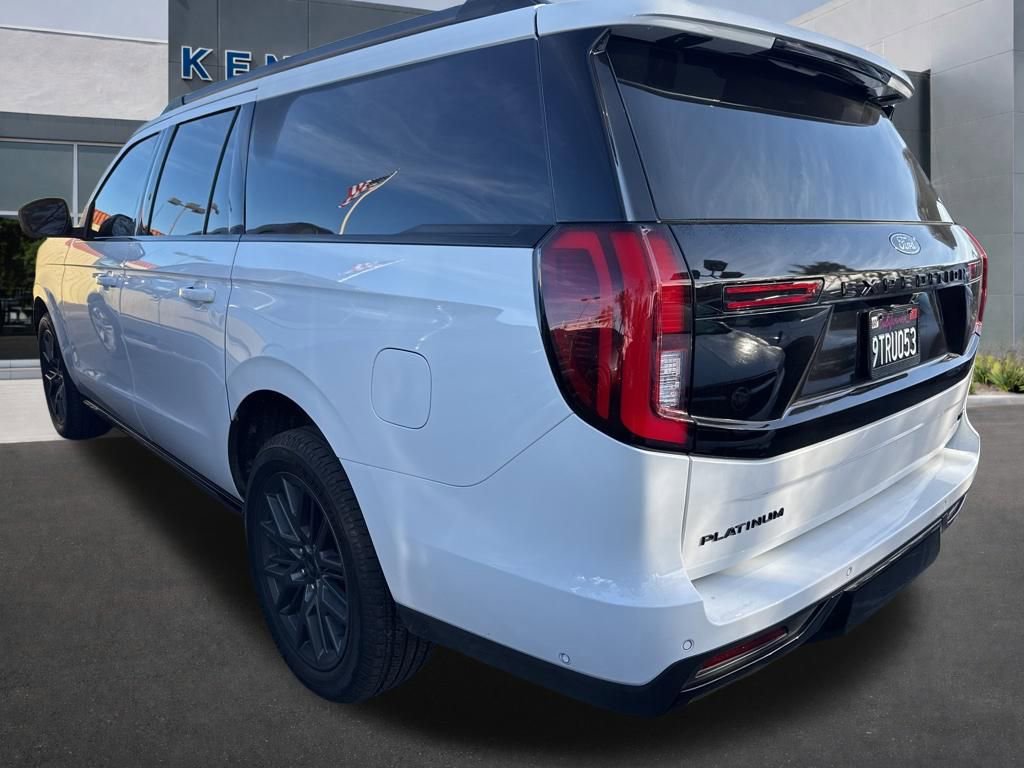 Certified 2025 Ford Expedition Max Platinum w/ Stealth Performance Package image 4