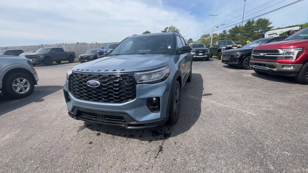 Certified 2025 Ford Explorer ST AWD/4WD image 15