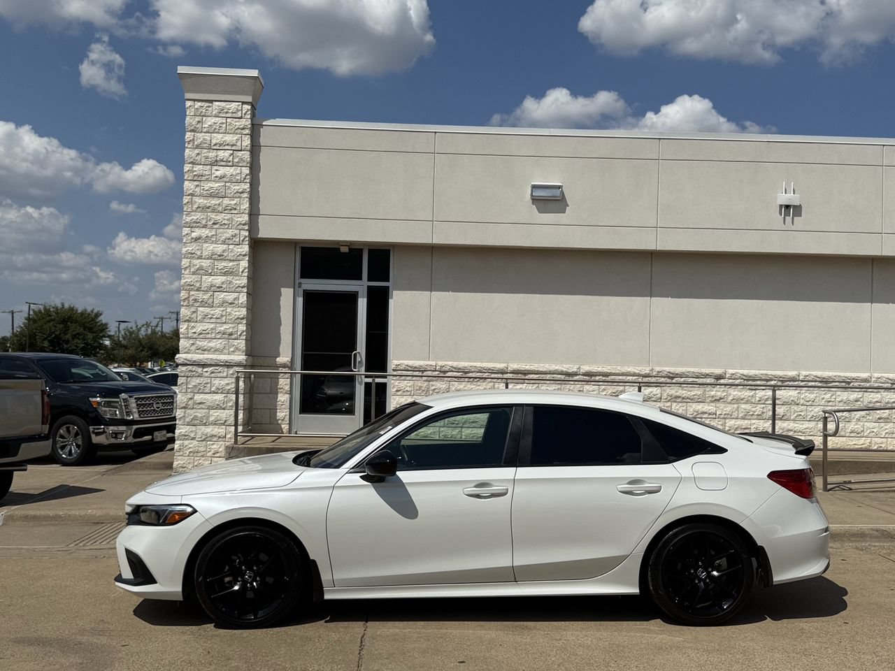 Used 2024 Honda Civic Sport image 3