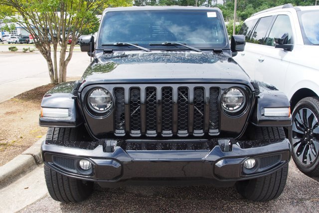 Used 2021 Jeep Gladiator Overland AWD/4WD image 3