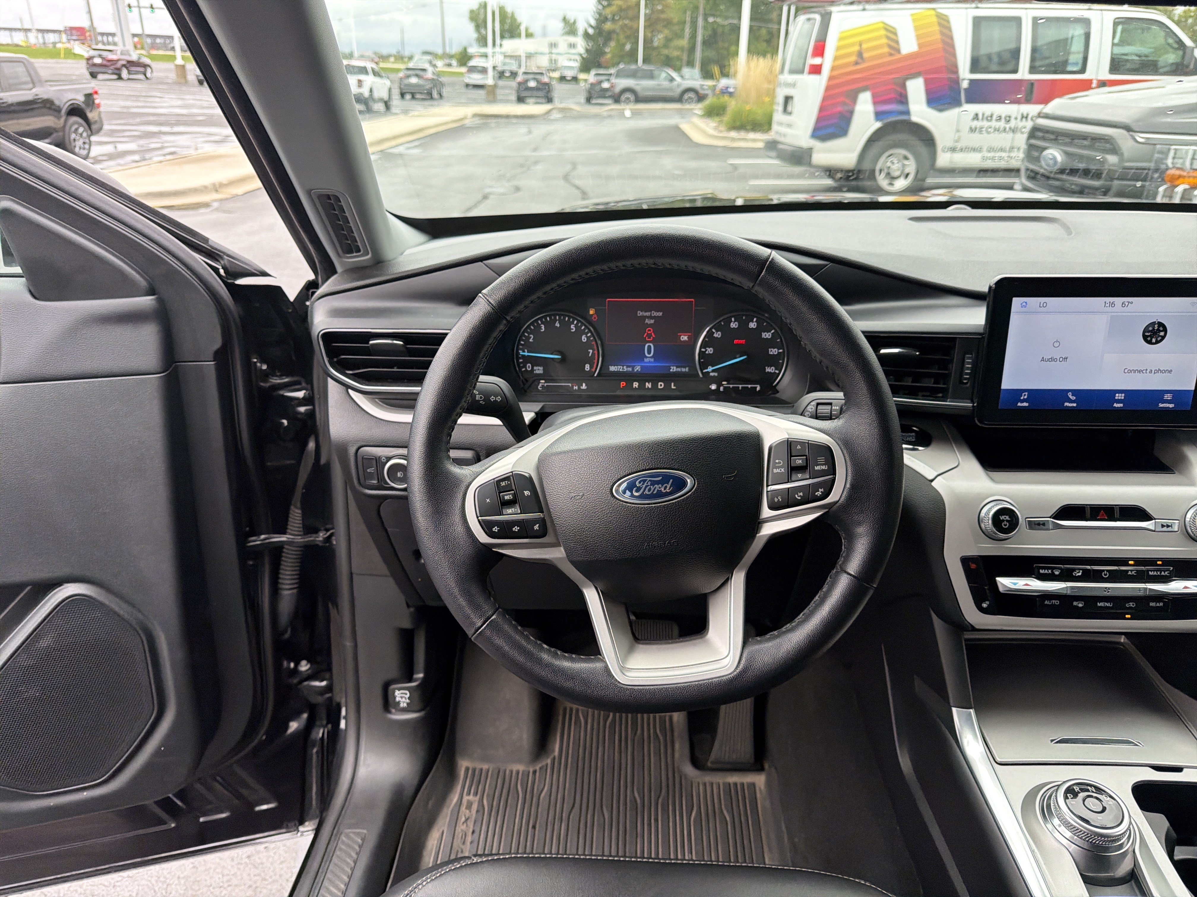 Certified 2024 Ford Explorer XLT w/ Equipment Group 202A AWD/4WD image 28