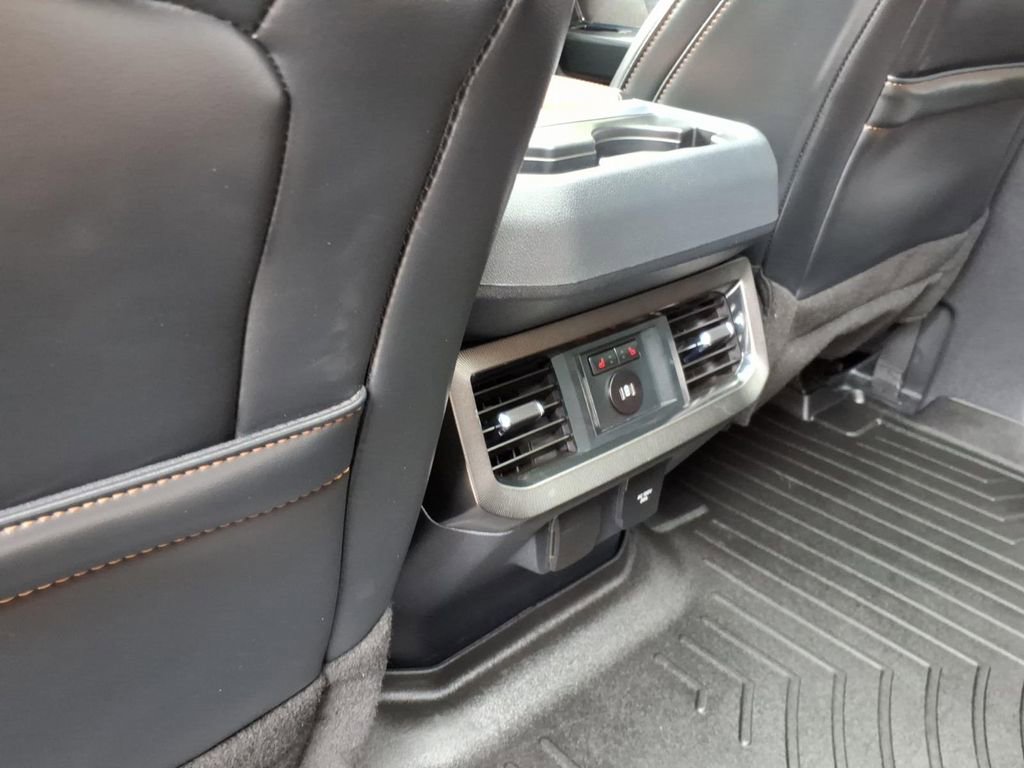 Certified 2024 Ford F250 Platinum AWD/4WD image 19