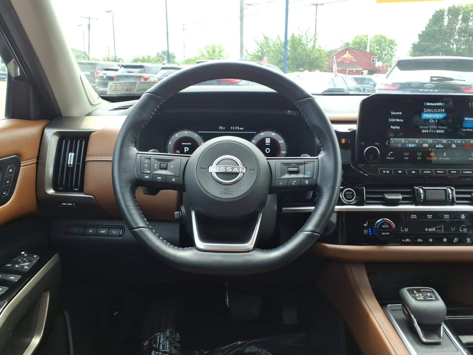 Used 2022 Nissan Pathfinder Platinum w/ Lighting Package (N93) AWD/4WD image 14