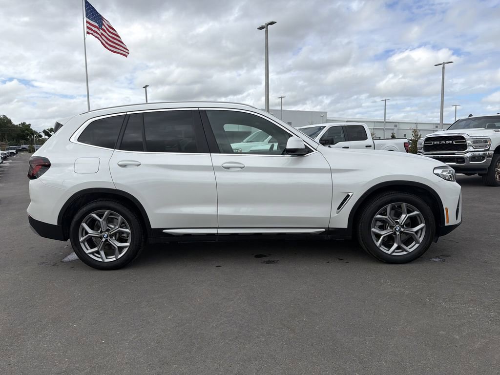 Used 2024 BMW X3 sDrive30i image 3
