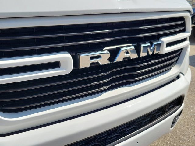 Used 2023 RAM 1500 Laramie AWD/4WD image 7