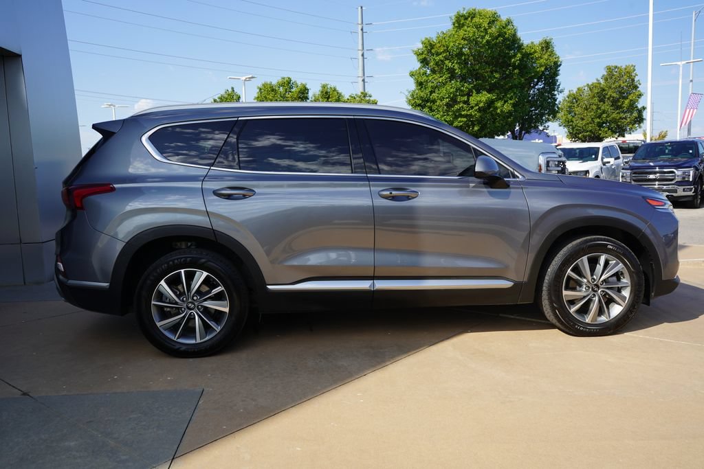 Used 2019 Hyundai Santa Fe SEL FWD image 9