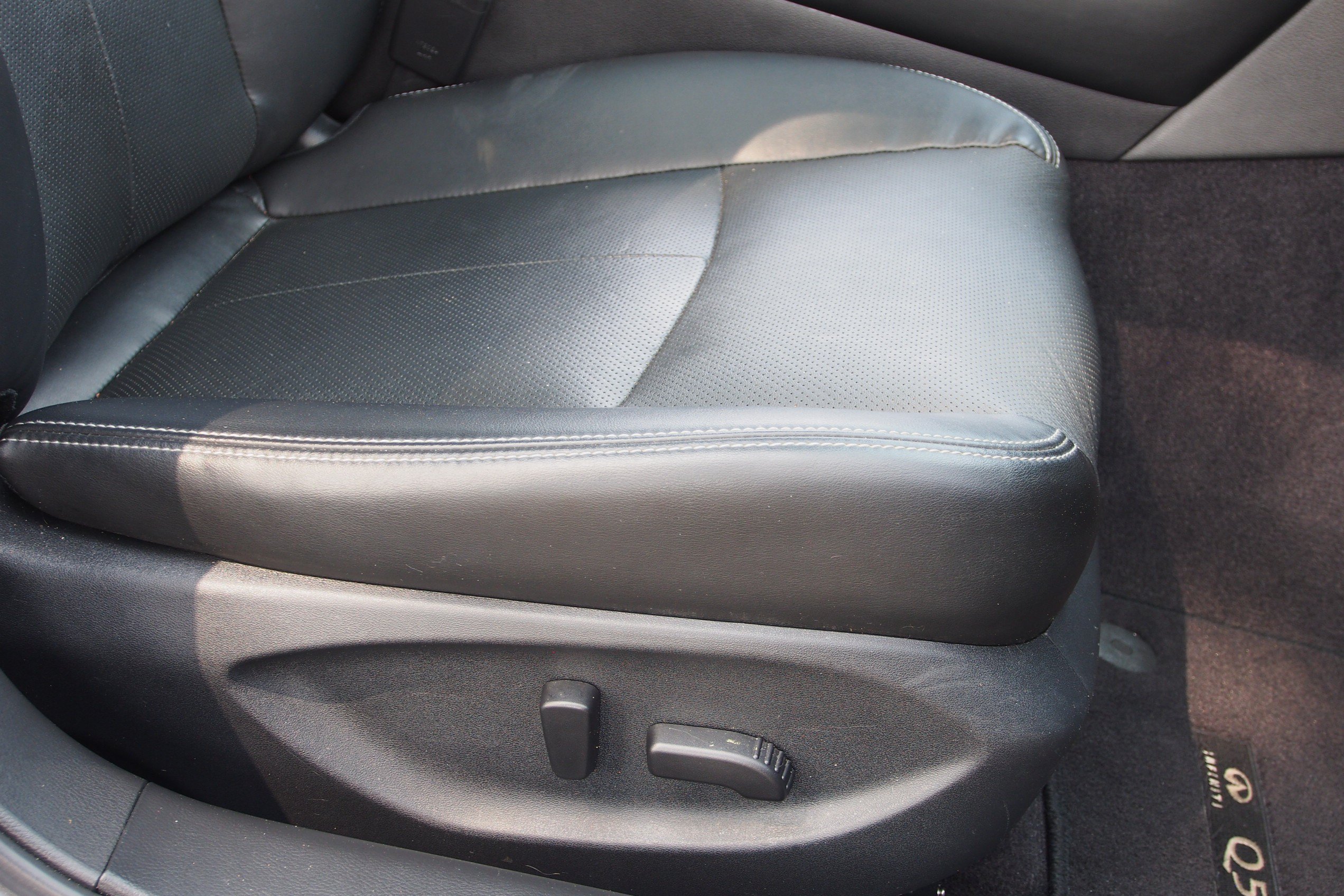 Used 2023 INFINITI Q50 Sensory RWD image 16