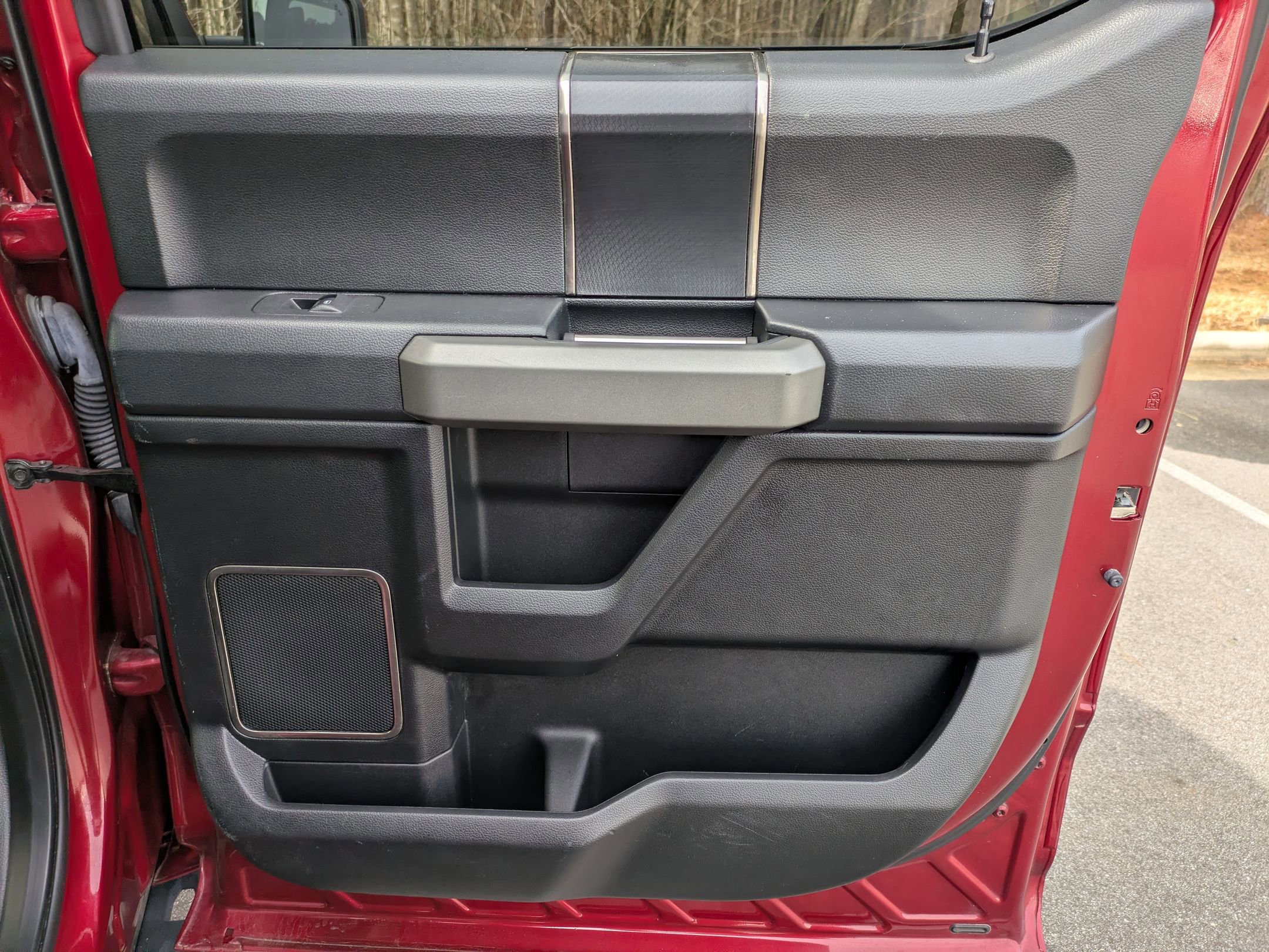 Certified 2018 Ford F150 Raptor w/ Equipment Group 802A Luxury image 39