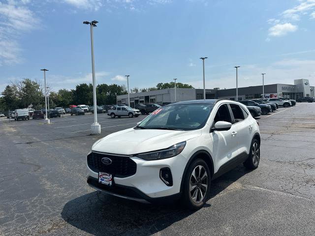 Certified 2023 Ford Escape Platinum w/ Premium Technology Package AWD/4WD image 4