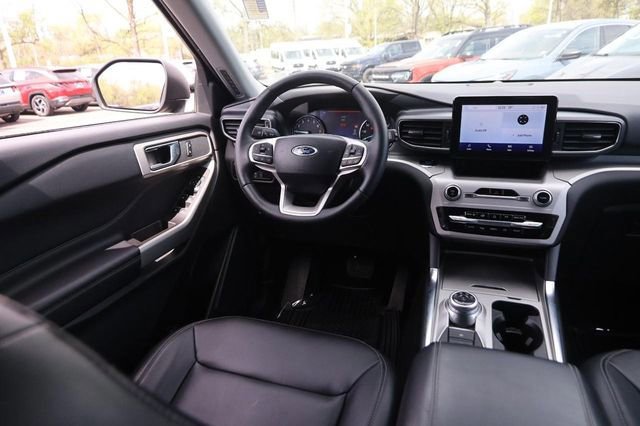 Certified 2024 Ford Explorer XLT w/ Equipment Group 202A image 23