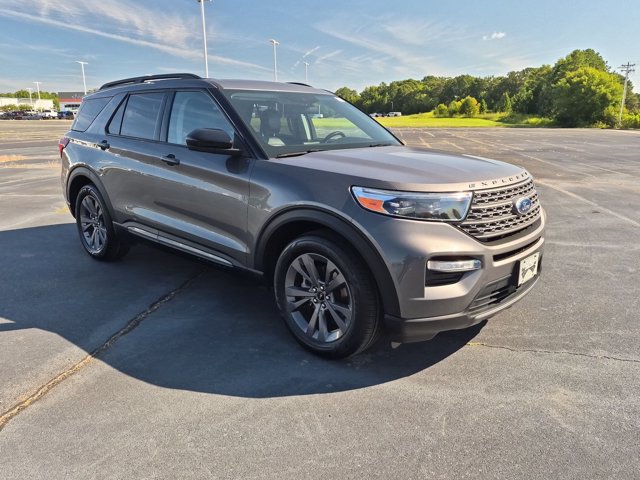 Certified 2023 Ford Explorer XLT w/ Equipment Group 202A