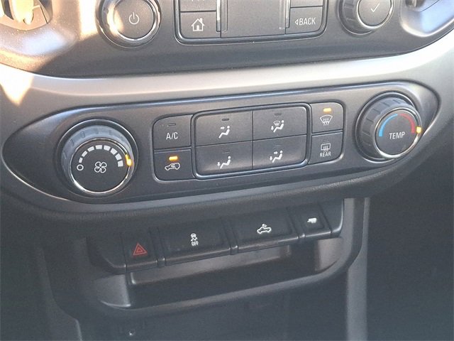 Used 2022 Chevrolet Colorado LT w/ LT Convenience Package image 15
