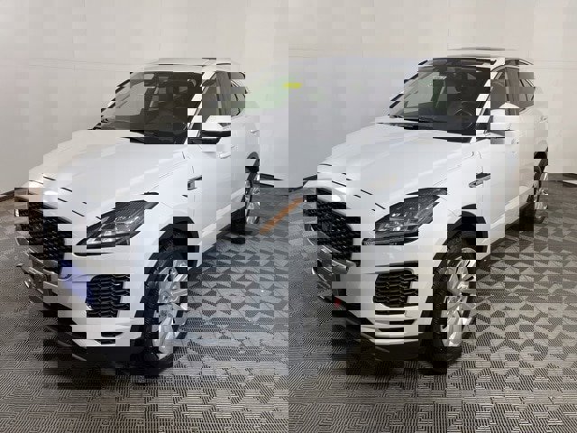 Used 2019 Jaguar E-PACE SE image 3