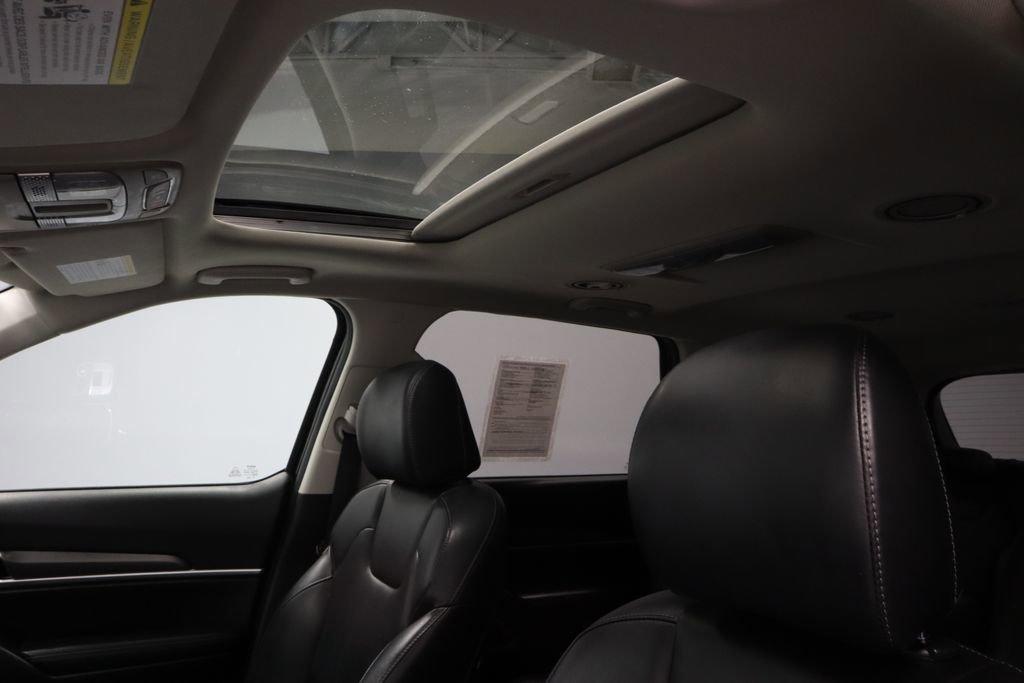 Used 2022 Kia Telluride S AWD/4WD image 35