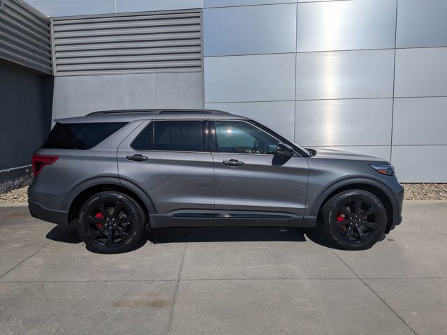Certified 2023 Ford Explorer ST w/ Equipment Group 401A AWD/4WD image 3