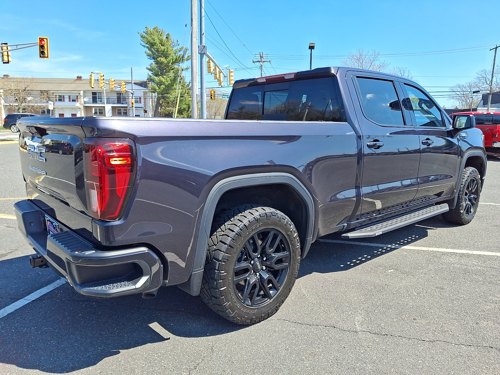 Used 2024 GMC Sierra 1500 Elevation w/ Preferred Package AWD/4WD image 11