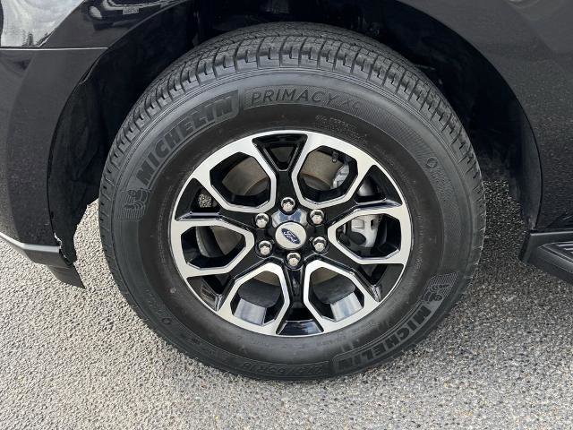 Certified 2023 Ford Expedition XLT image 10