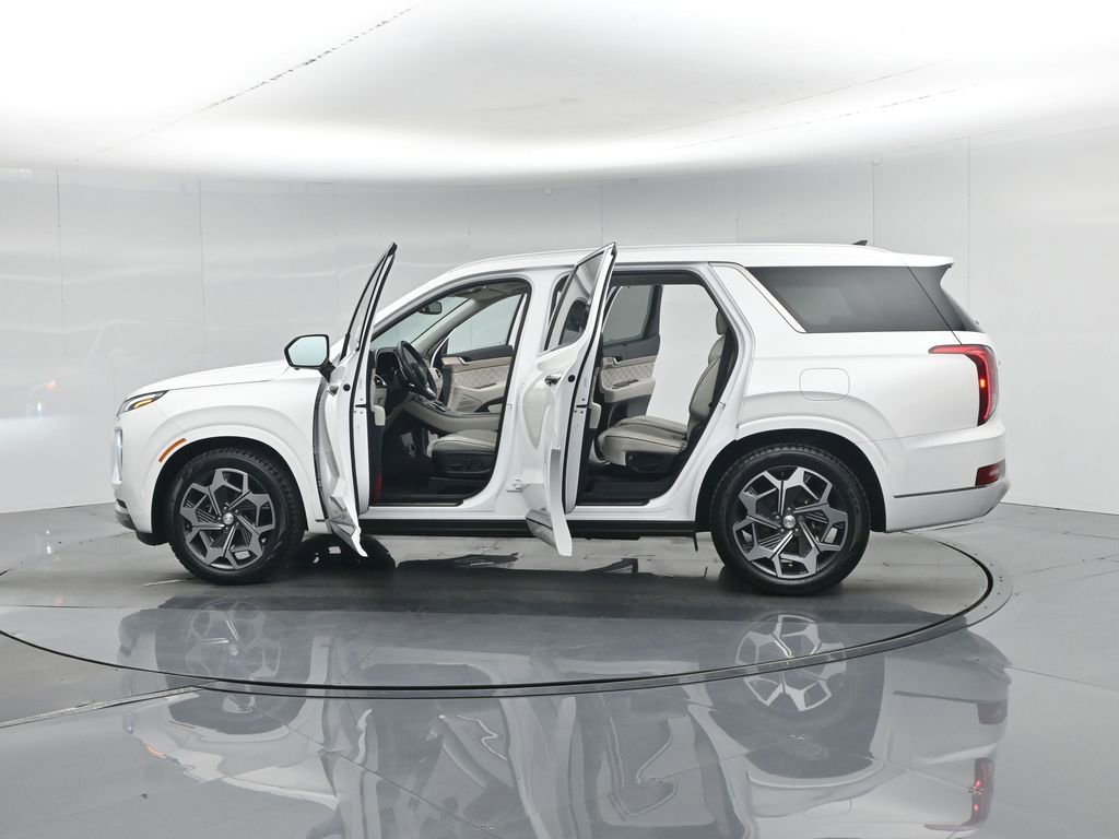 Used 2022 Hyundai Palisade Calligraphy w/ Cargo Package FWD image 40