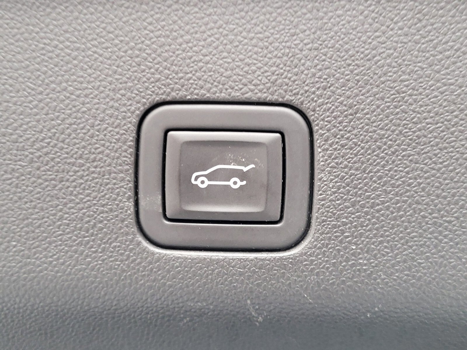 Used 2023 Chevrolet Tahoe High Country w/ Premium Package image 33