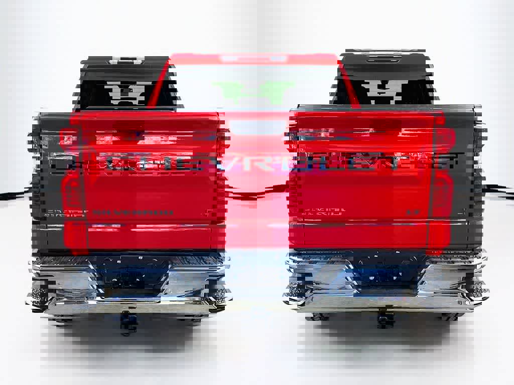 Used 2025 Chevrolet Silverado 1500 LT image 5