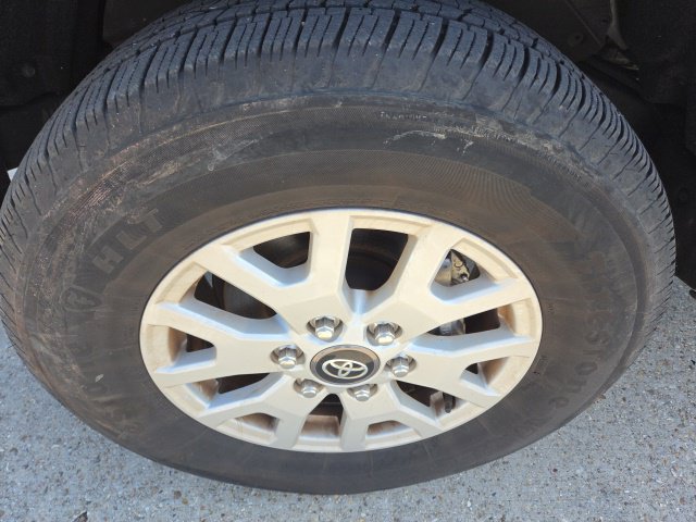 Used 2024 Toyota Tacoma SR5 RWD image 13
