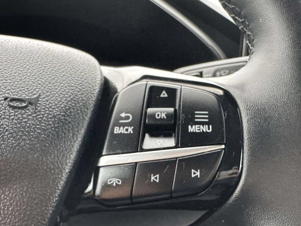 Certified 2023 Ford Escape SE FWD image 15