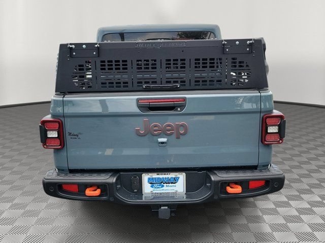 Used 2025 Jeep Gladiator Mojave AWD/4WD image 5