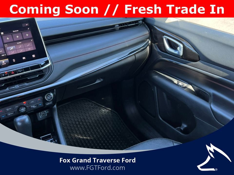 Used 2024 Jeep Compass Trailhawk AWD/4WD image 33