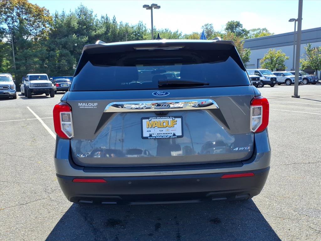 Certified 2023 Ford Explorer XLT image 6