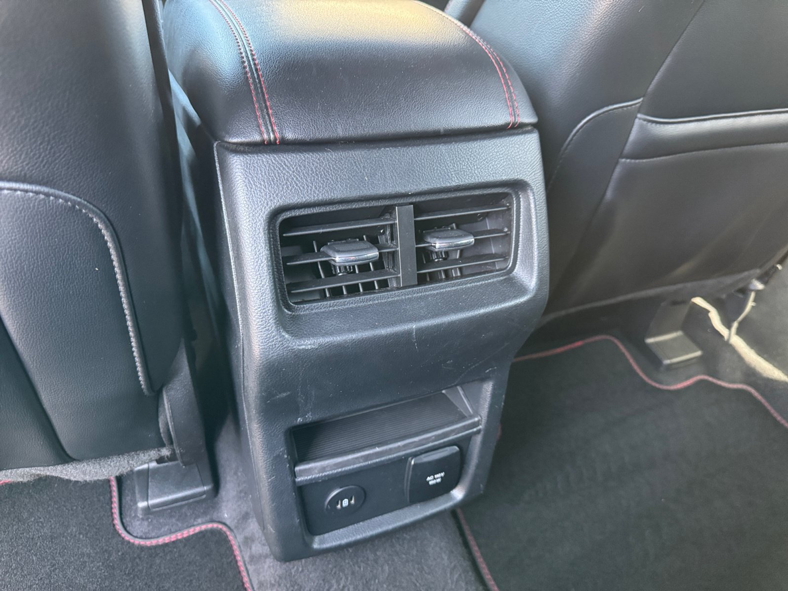 Certified 2024 Ford Edge ST-Line AWD/4WD image 18