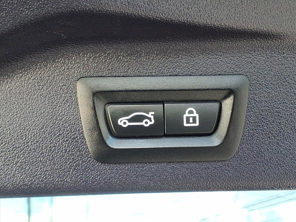 Used 2019 BMW X7 xDrive50i w/ Premium Package image 14