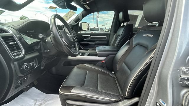 Used 2022 RAM 1500 Laramie AWD/4WD image 17
