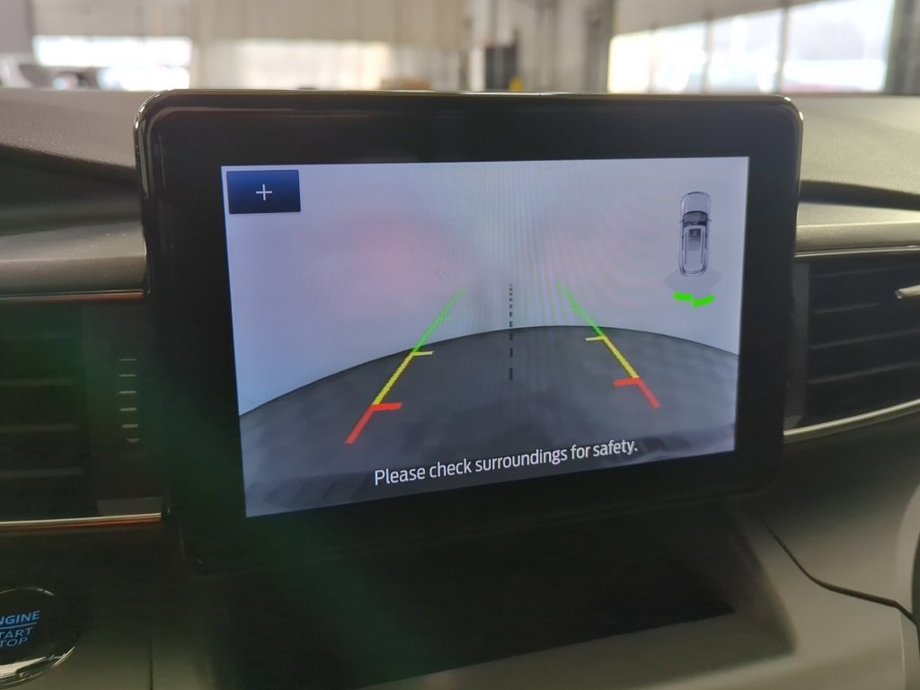 Certified 2022 Ford Explorer XLT w/ Equipment Group 202A image 19