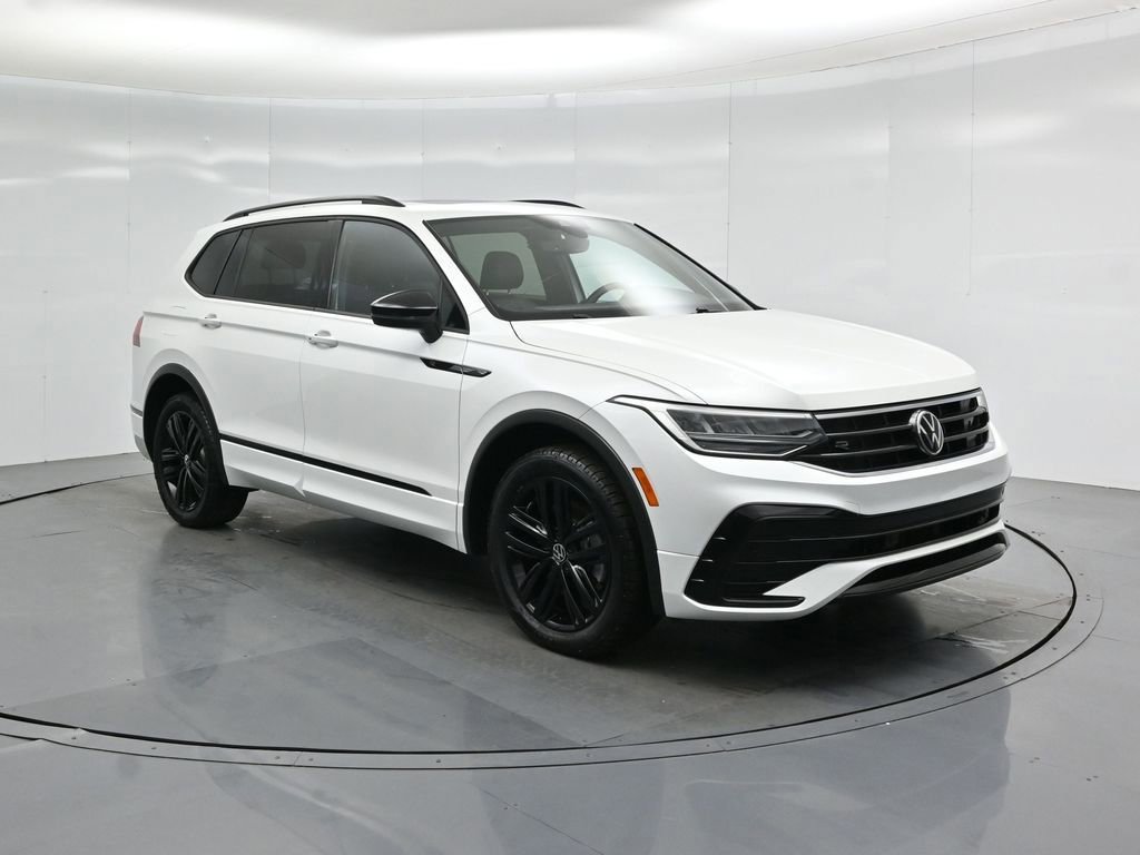 Used 2022 Volkswagen Tiguan SE R-Line image 7