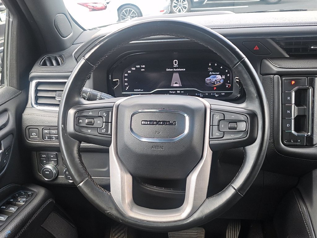 Used 2023 GMC Yukon Denali AWD/4WD image 6