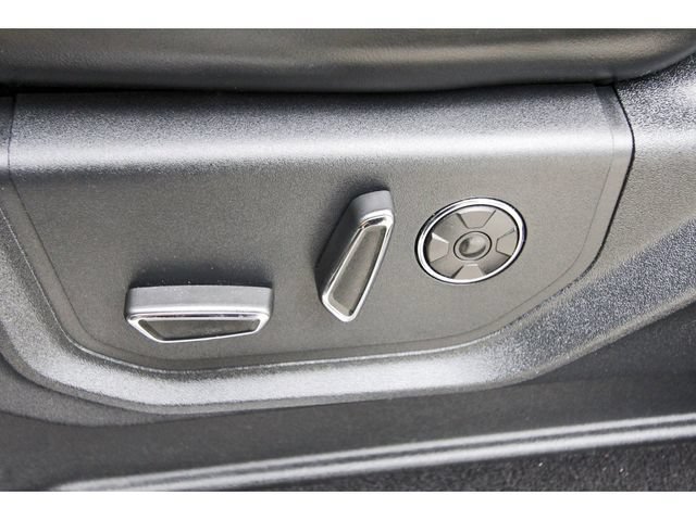 Certified 2019 Ford F250 Platinum w/ Platinum Ultimate Package AWD/4WD image 26